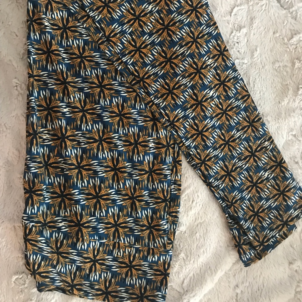 Lularoe autumn flower tall and curvy leggings new